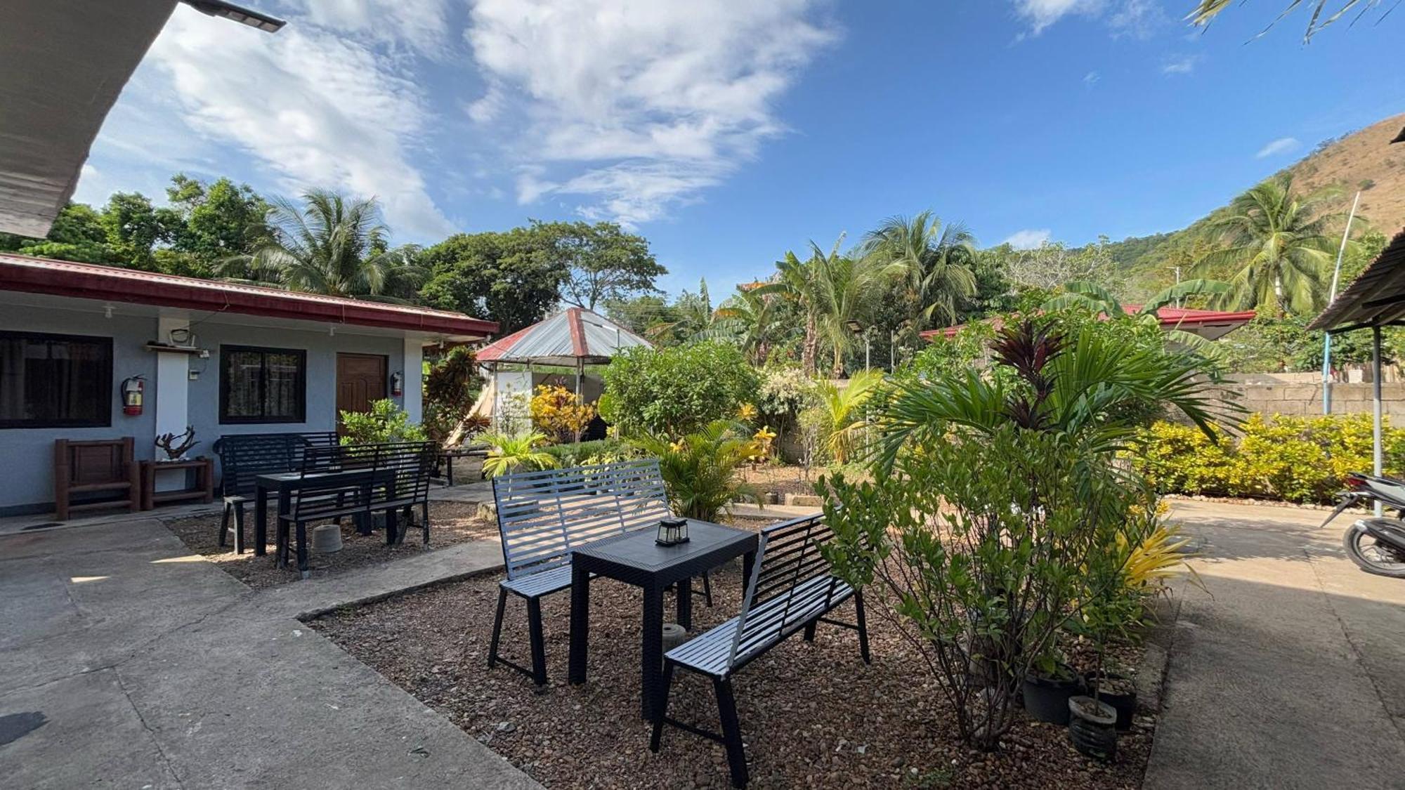Angel Gabriel Homestay Coron Exterior foto